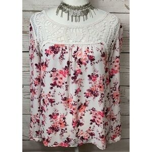 NWOT Vanity Floral Print Lace Blouse